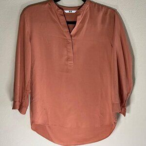 UNIQLO Women's Orange and Brown Blouse, Size XS